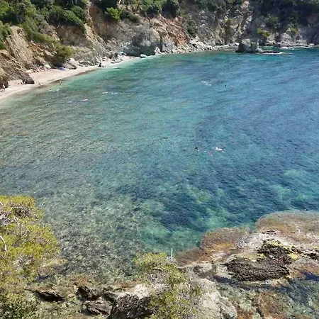La Sarrazine - Port Du Niel - Vue * Ιέρ